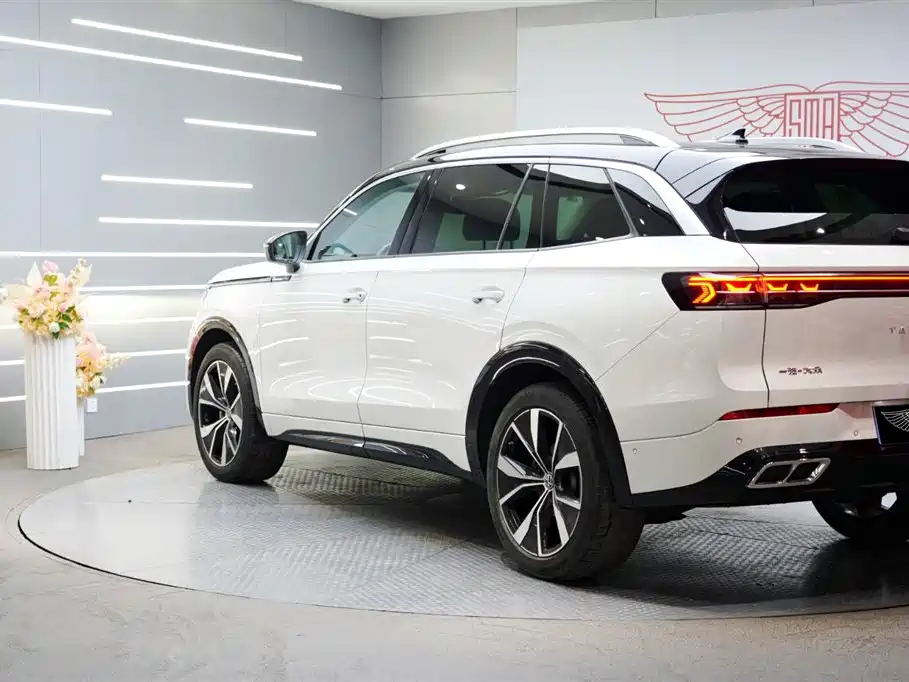 Volkswagen Talagon 2023 380TSI 4WD R-Line Celebration Edition фото 3