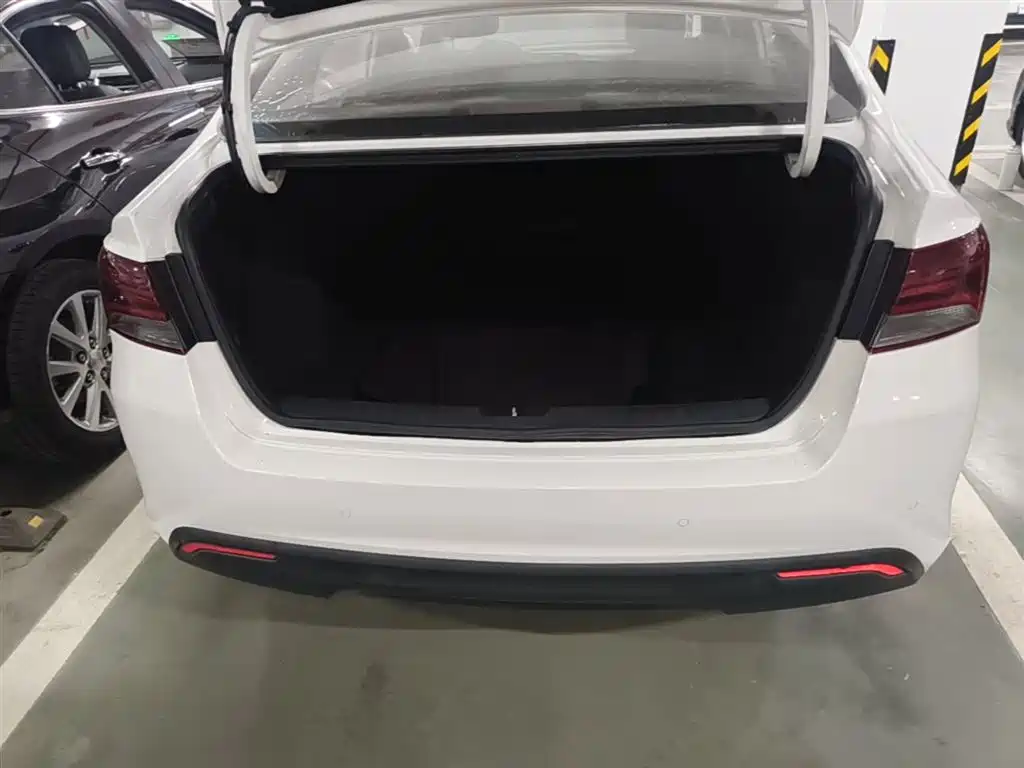 Kia Kaishen 2017 1.8L Automatic GLS фото 19
