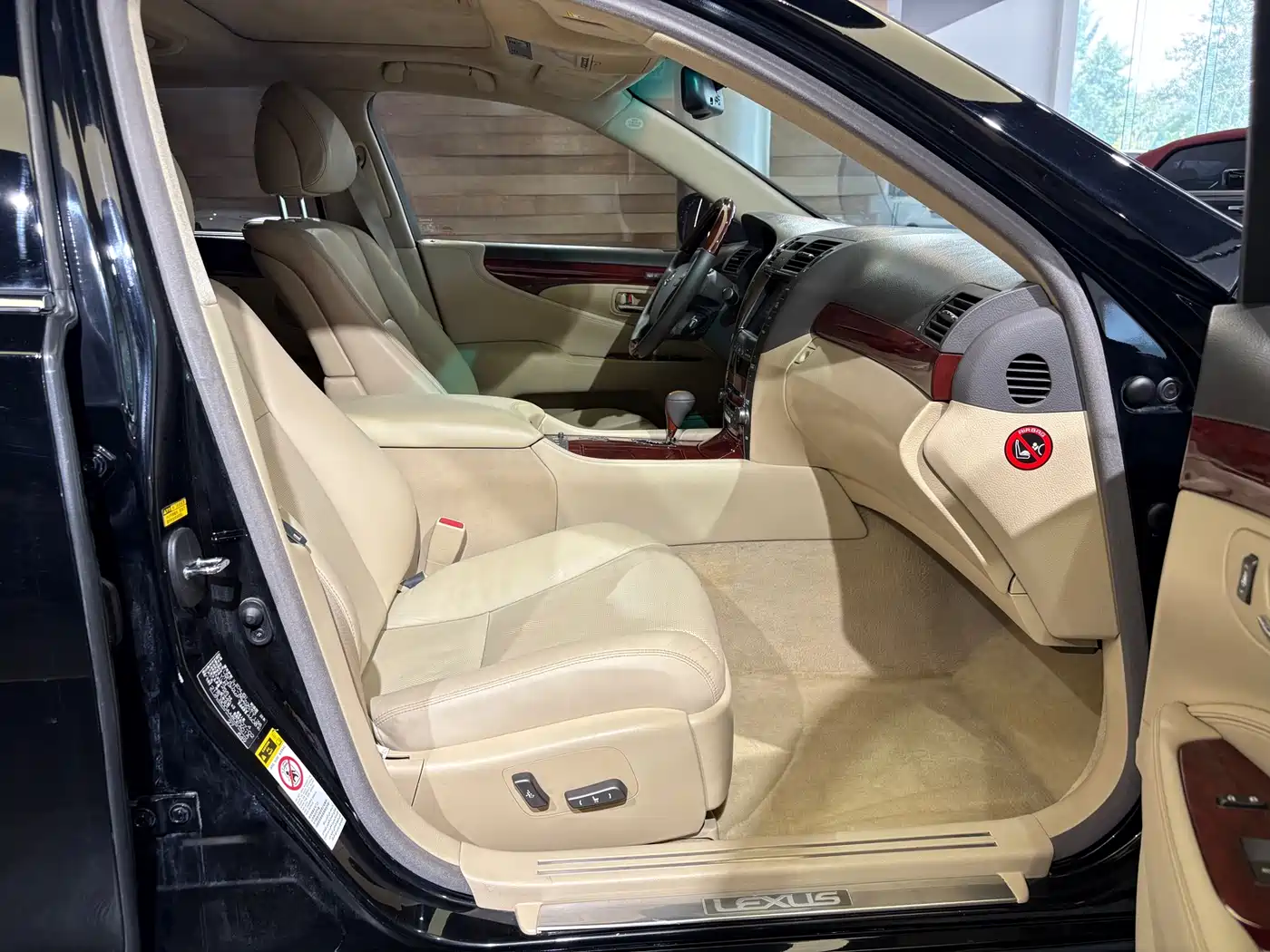 Lexus LS 2006 460L Premium Edition фото 24