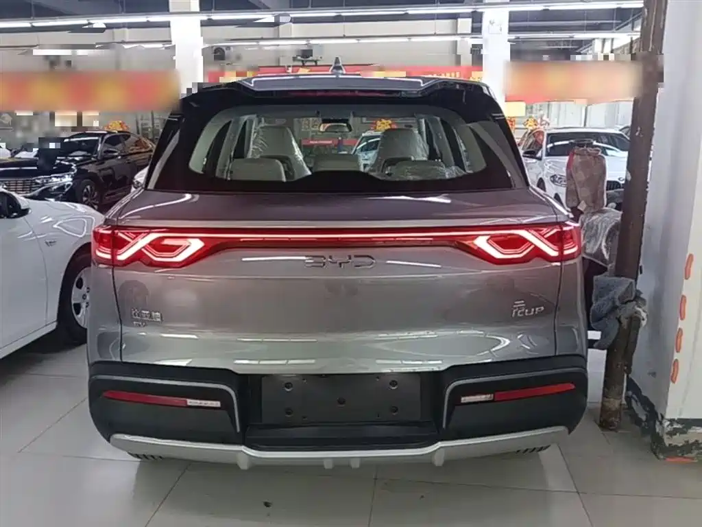 BYD Yuan UP 2025 Model 301KM Navigator фото 6