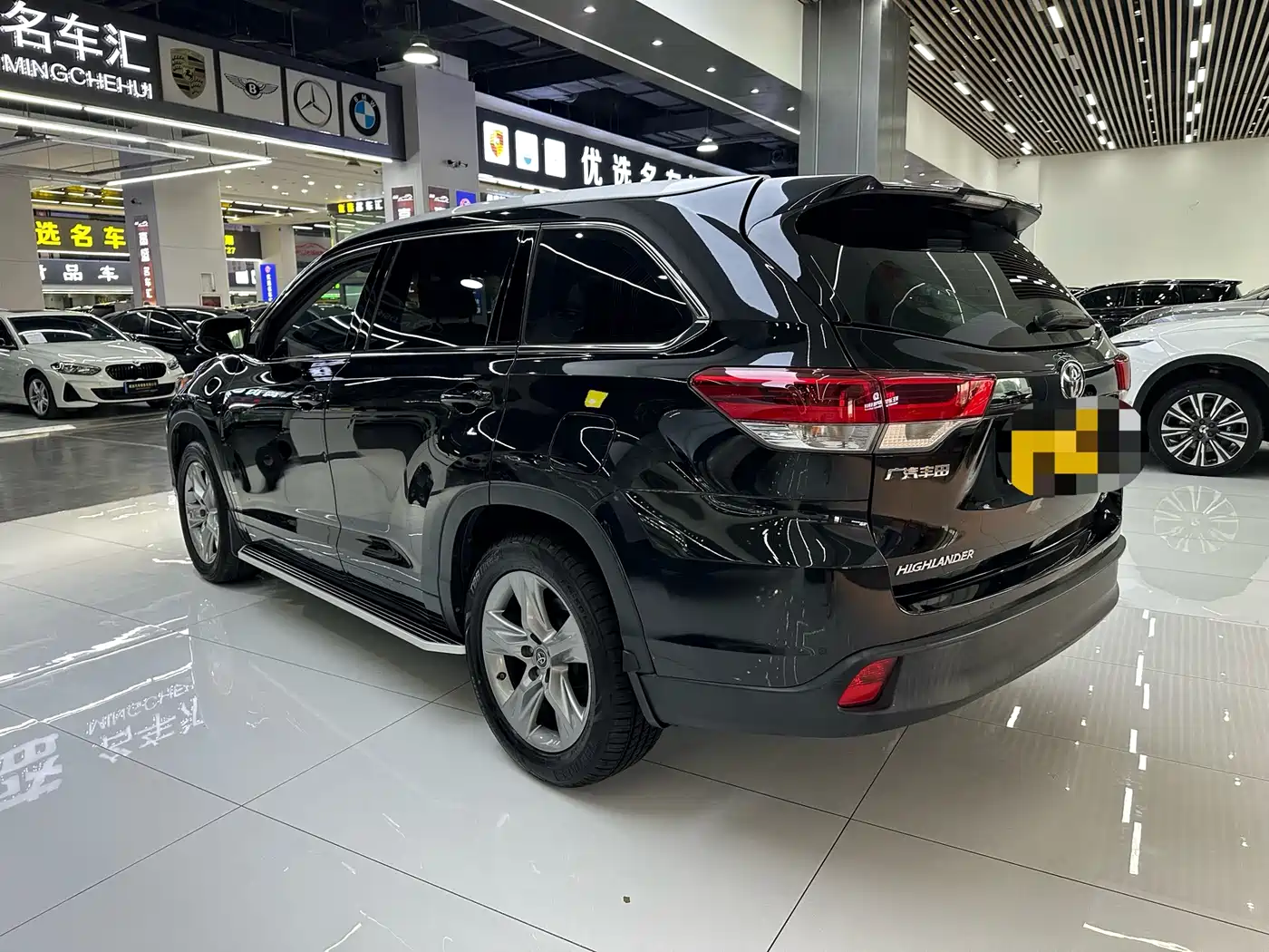 TOYOTA HIGHLANDER
