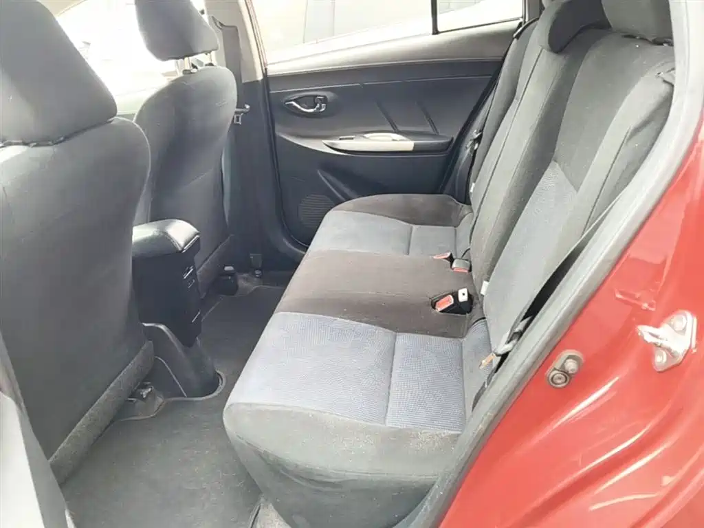 Toyota YARiS L Zhi Xuan 2015 1.5E Auto Charming Edition фото 17
