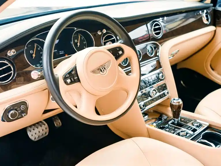 Bentley Mulsanne 2012 Model 6.8T Diamond Jubilee фото 4