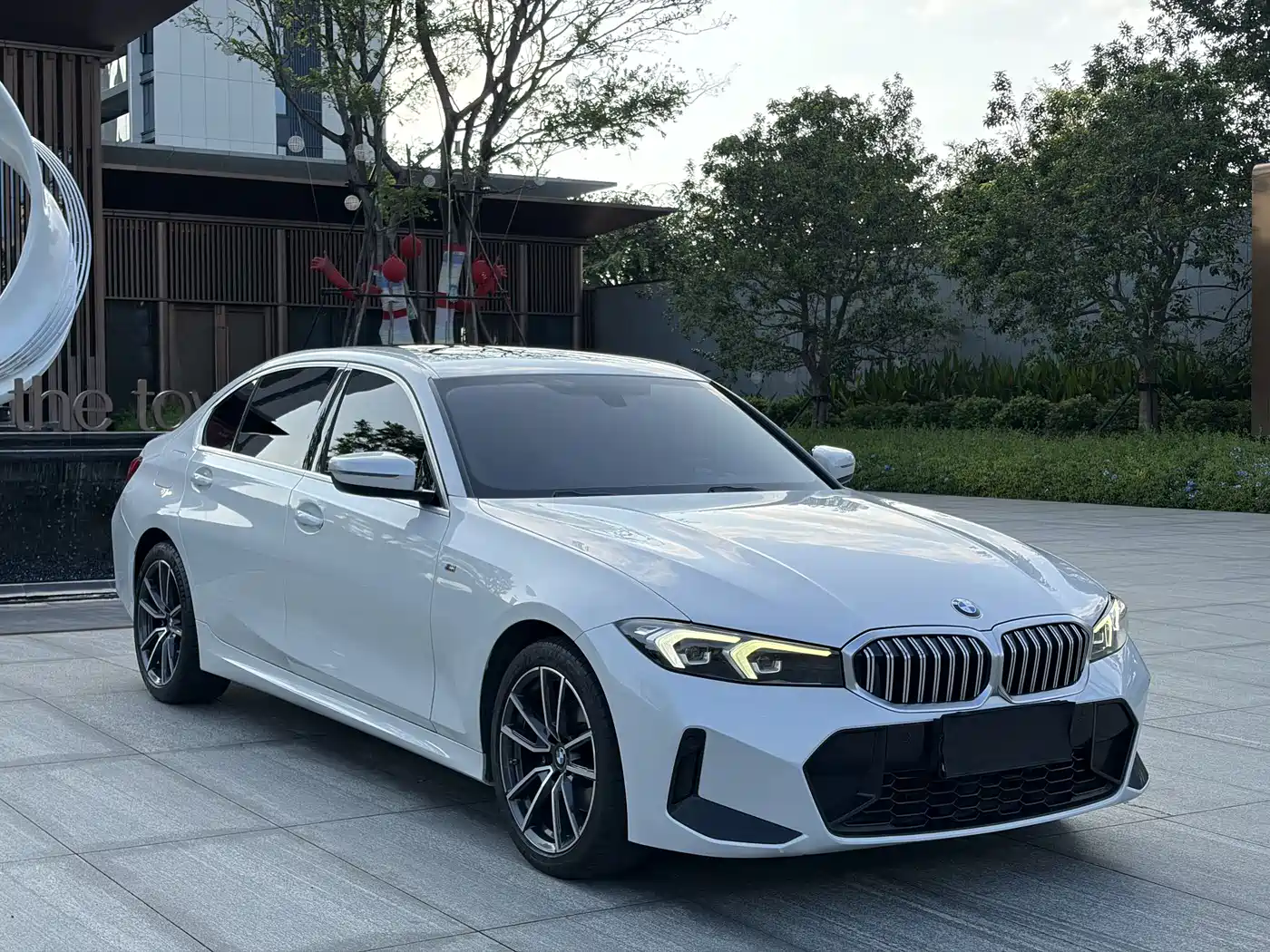 BMW 3 Series 2023 320Li M Sport Package фото 4