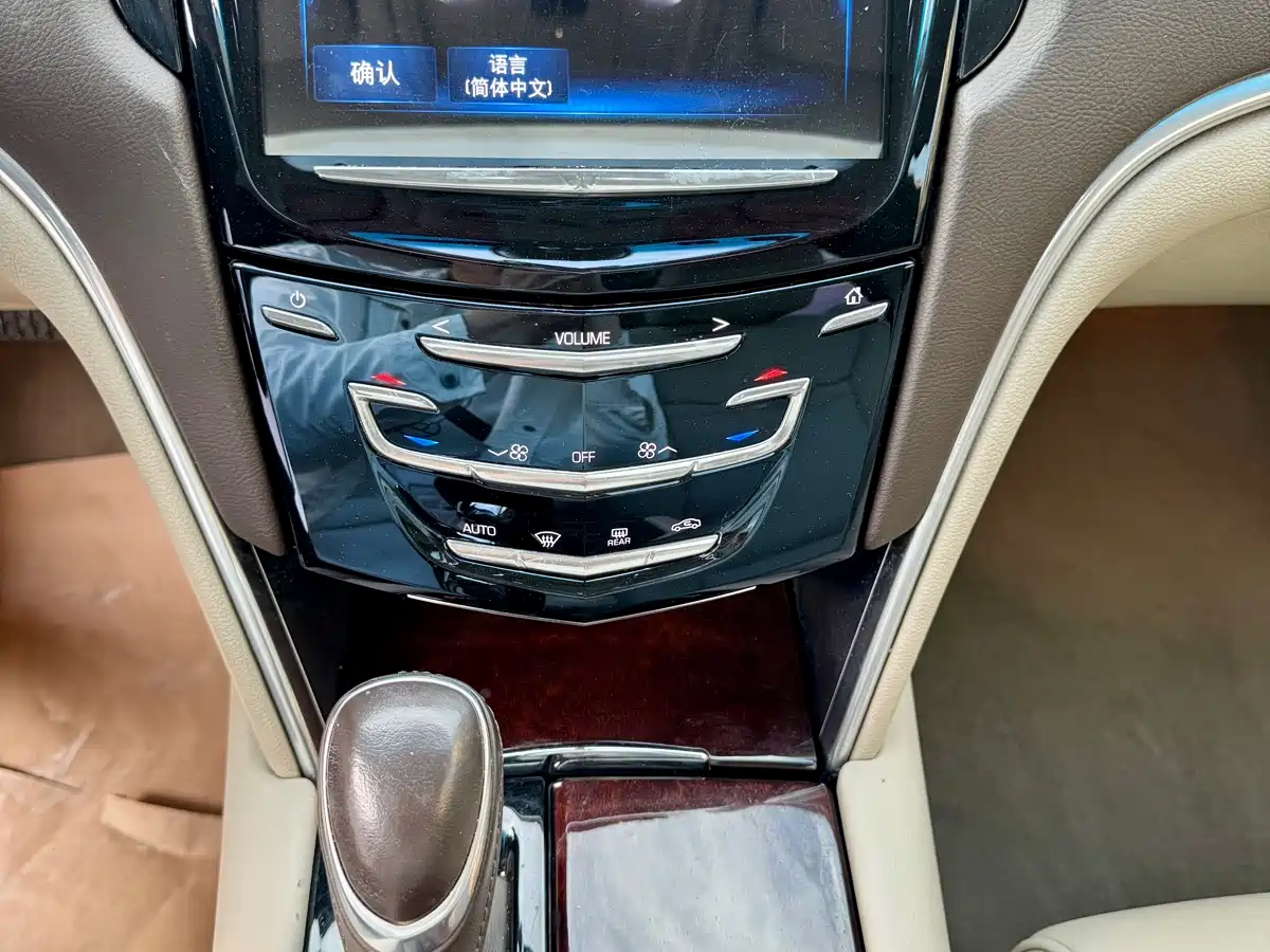 Cadillac XTS 2015 28T Comfort фото 12