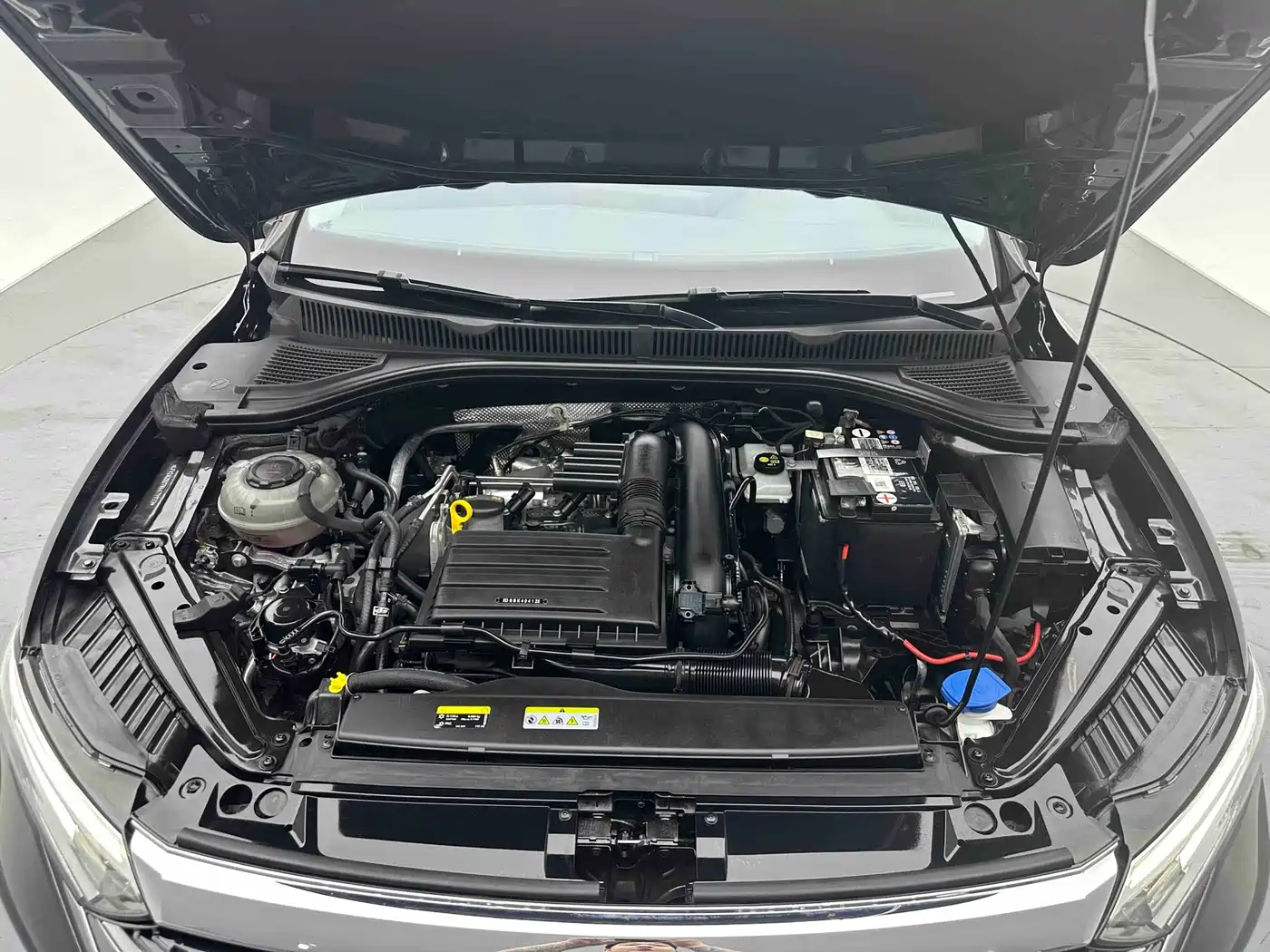 Volkswagen Sagitar 2023 280TSI DSG Surpass Plus Edition фото 16