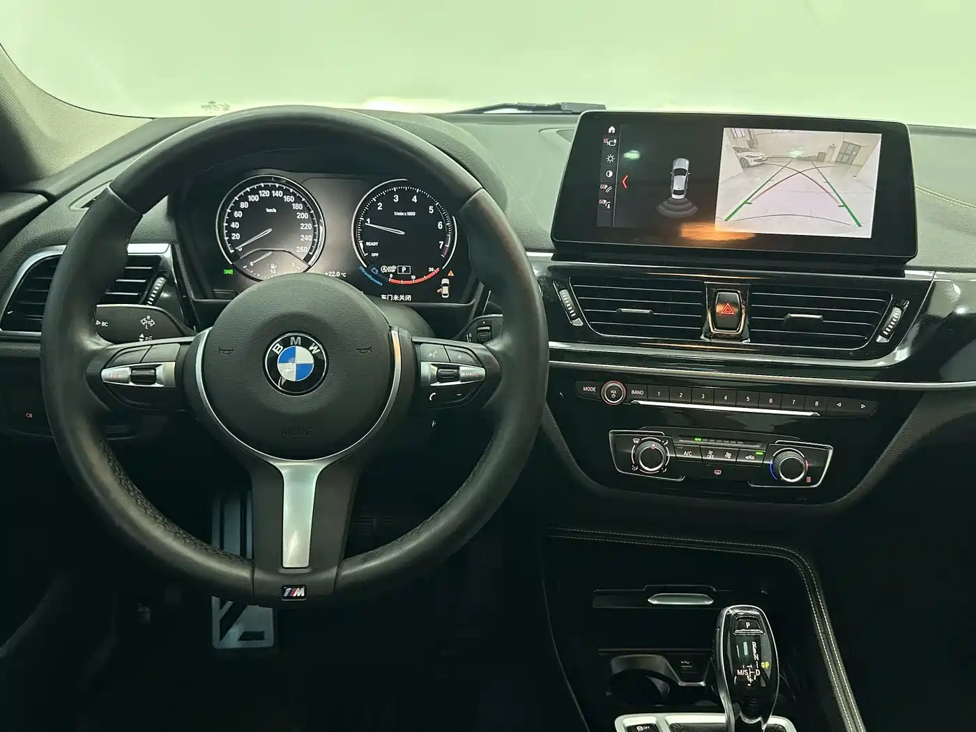 BMW 1-SERIES