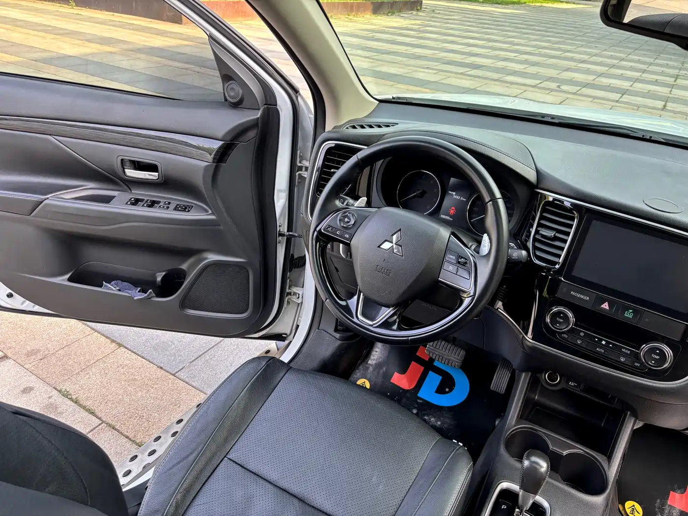 Mitsubishi Outlander 2016 2.4L 4WD Elite Edition 5-seater фото 21