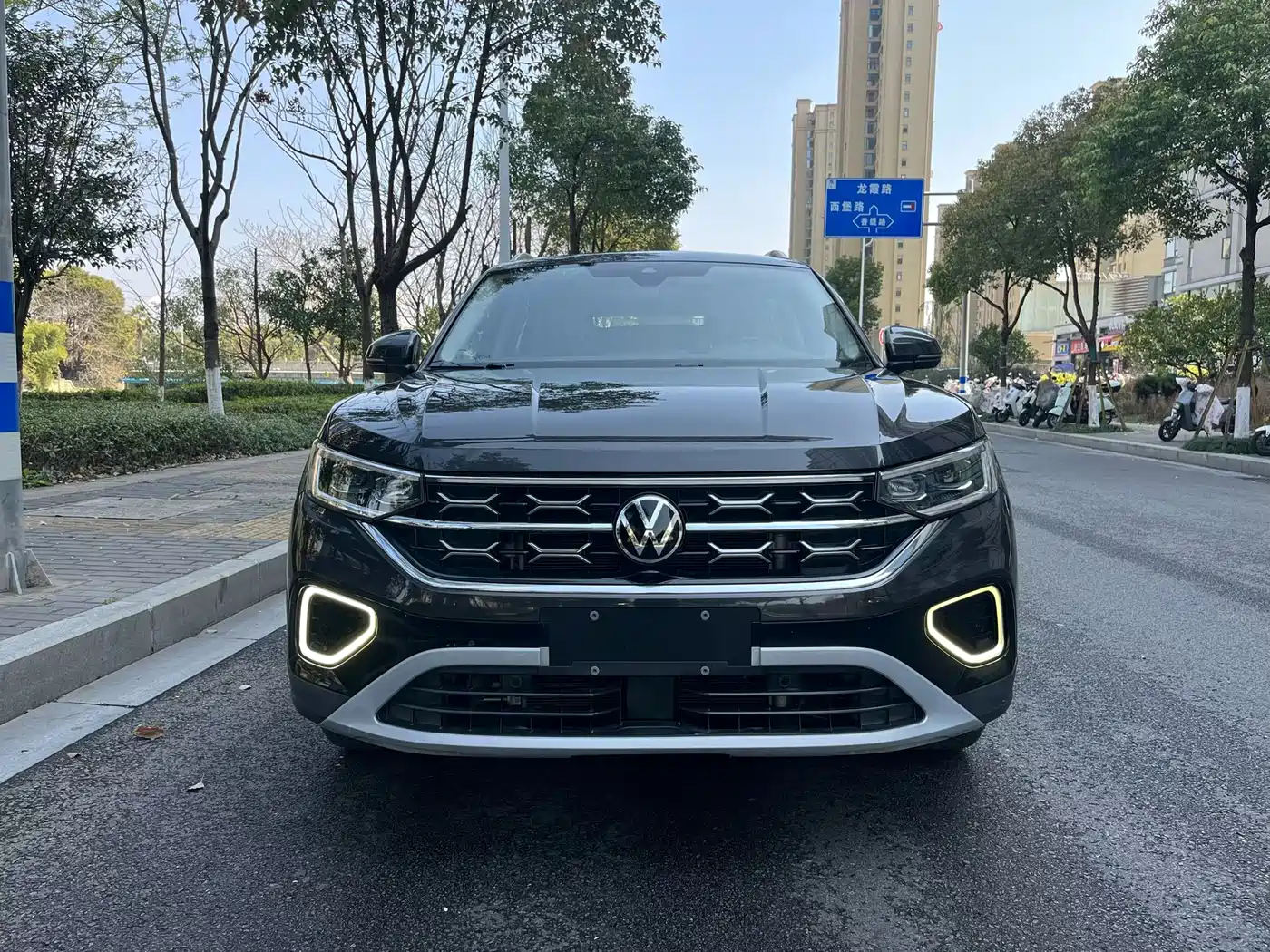 Volkswagen Tayron 2023 330TSI 2WD Luxury Plus Advanced Edition фото 2