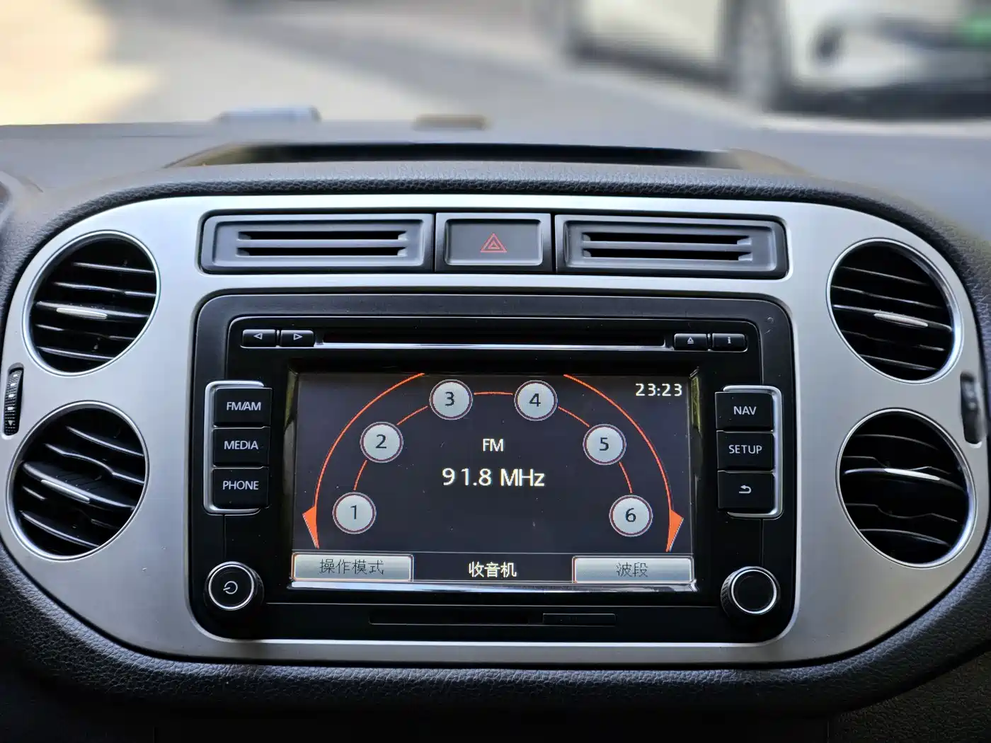 Volkswagen Tiguan 2013 1.8TSI Auto 4WD Luxury фото 16