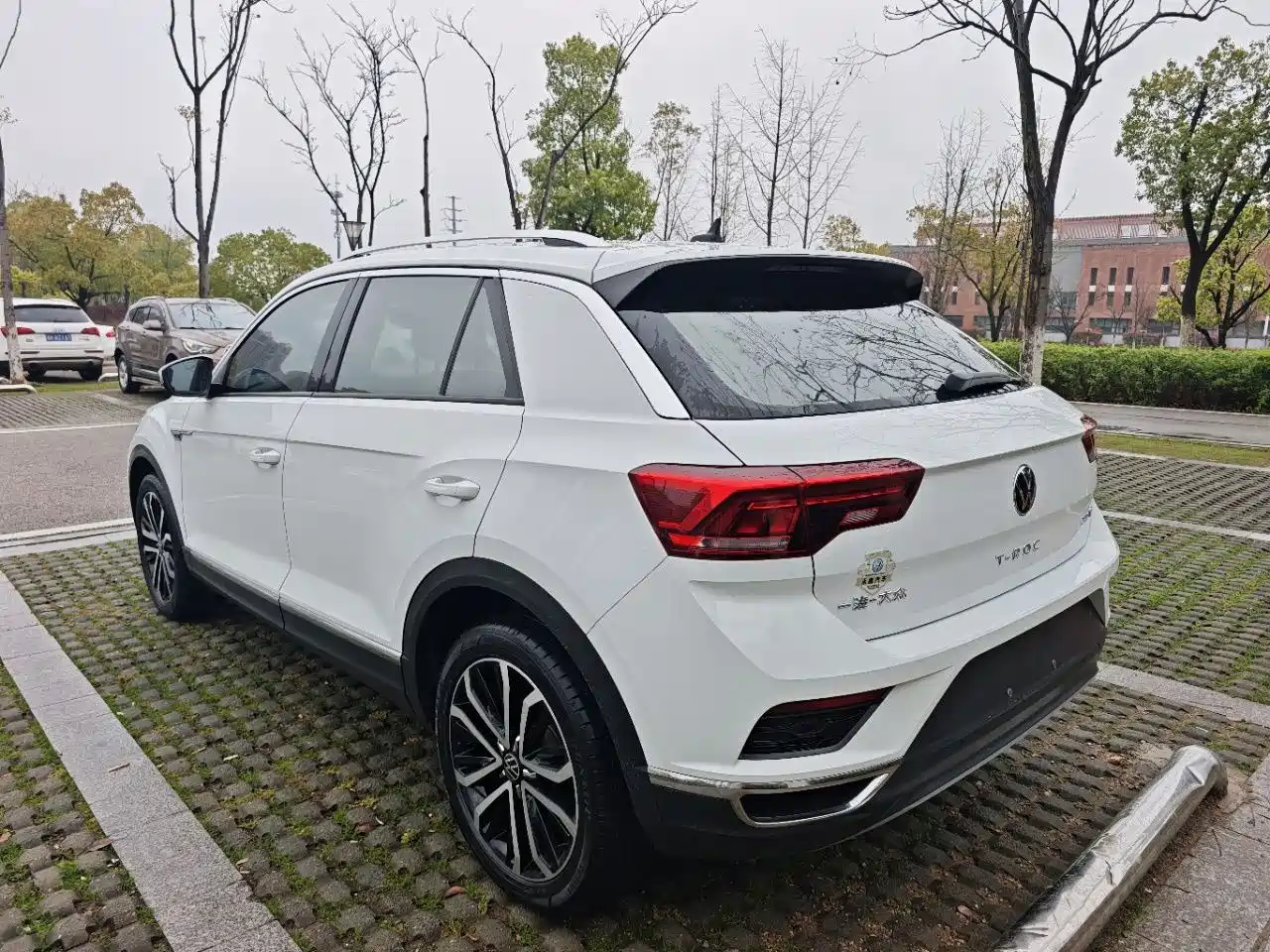 Volkswagen T-ROC 2022 280TSI DSG 2WD Comfort PLUS фото 6