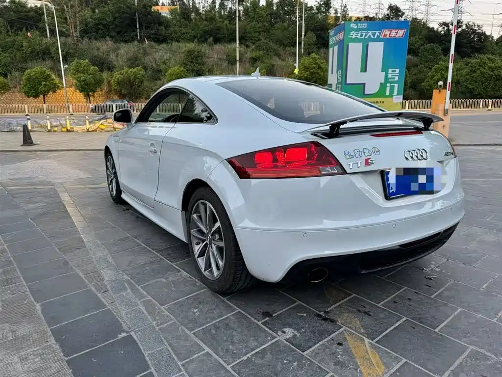 Audi TT 2014 TT Coupe 45 TFSI Premium Edition фото 6