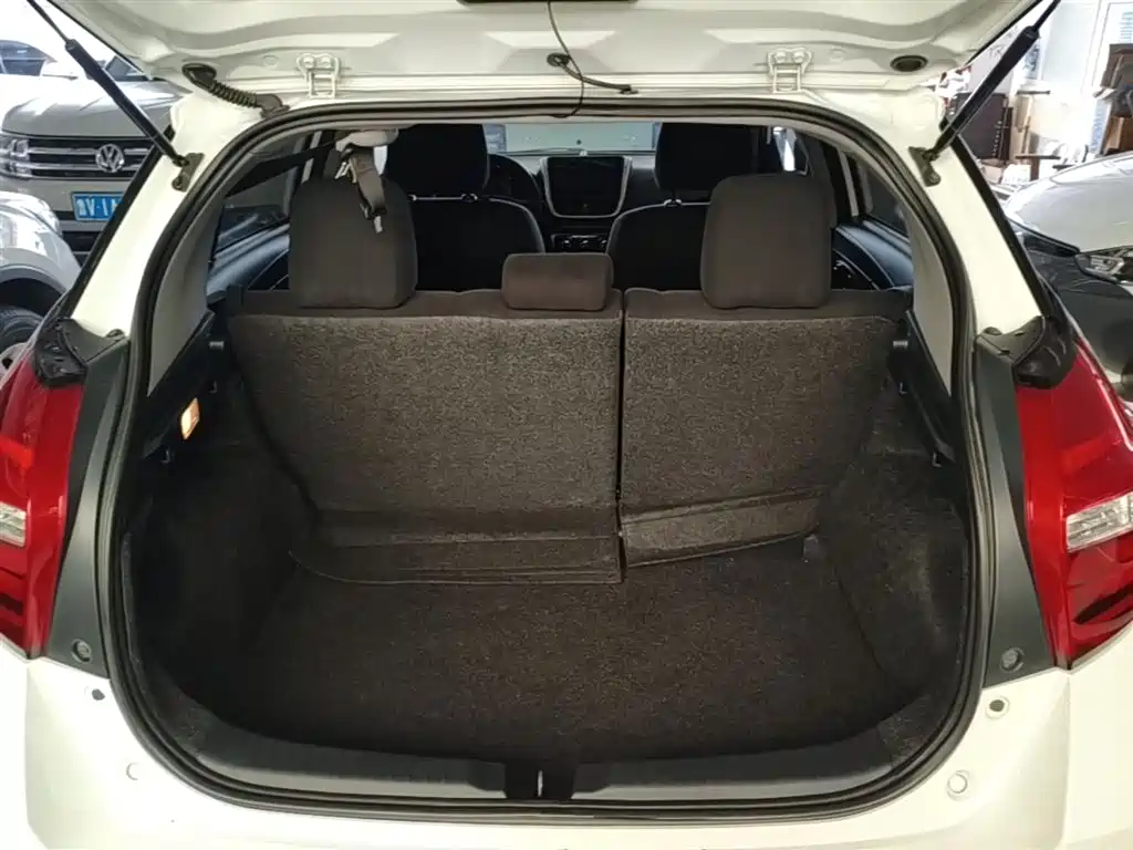Toyota YARiS L Zhi Xuan 2019 1.5E CVT MeiDong Edition China VI фото 19