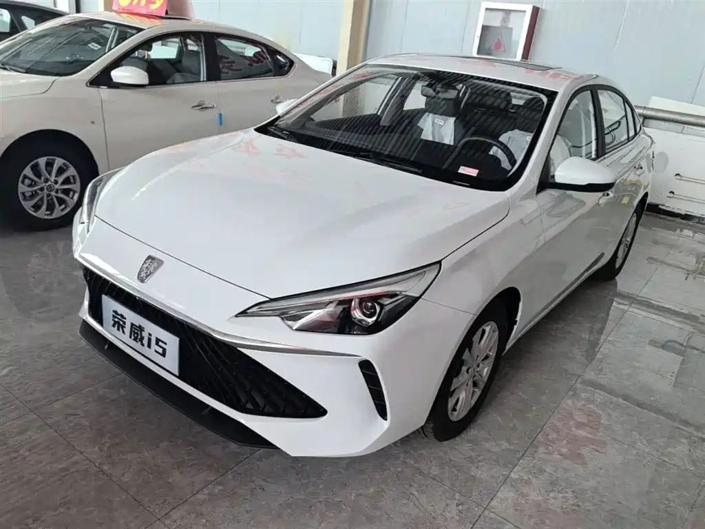 Roewe i5 2023 1.5L CVT Luxury Edition