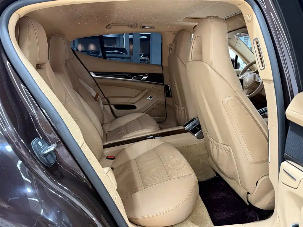 Porsche Panamera 2010 Panamera 3.6L фото 8