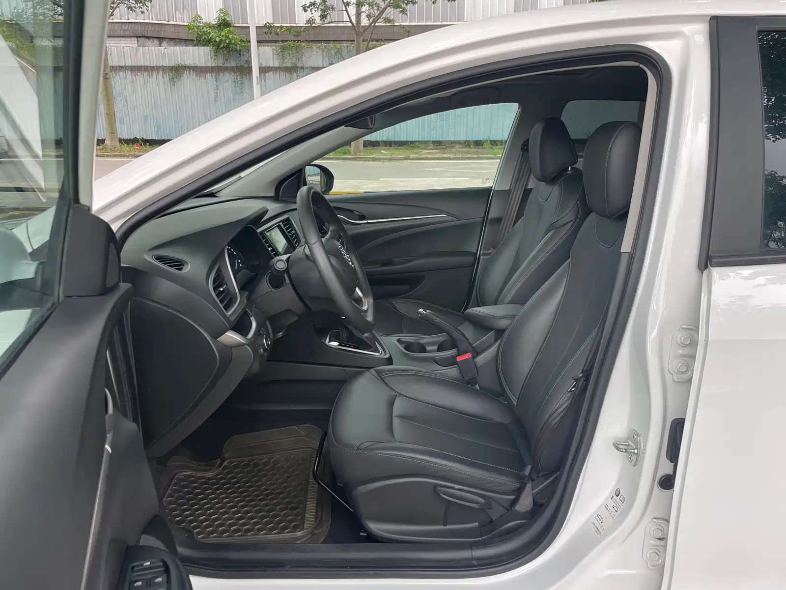 Фото 5 - Buick Excelle