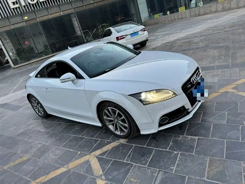 Audi TT 2014 TT Coupe 45 TFSI Premium Edition фото 3