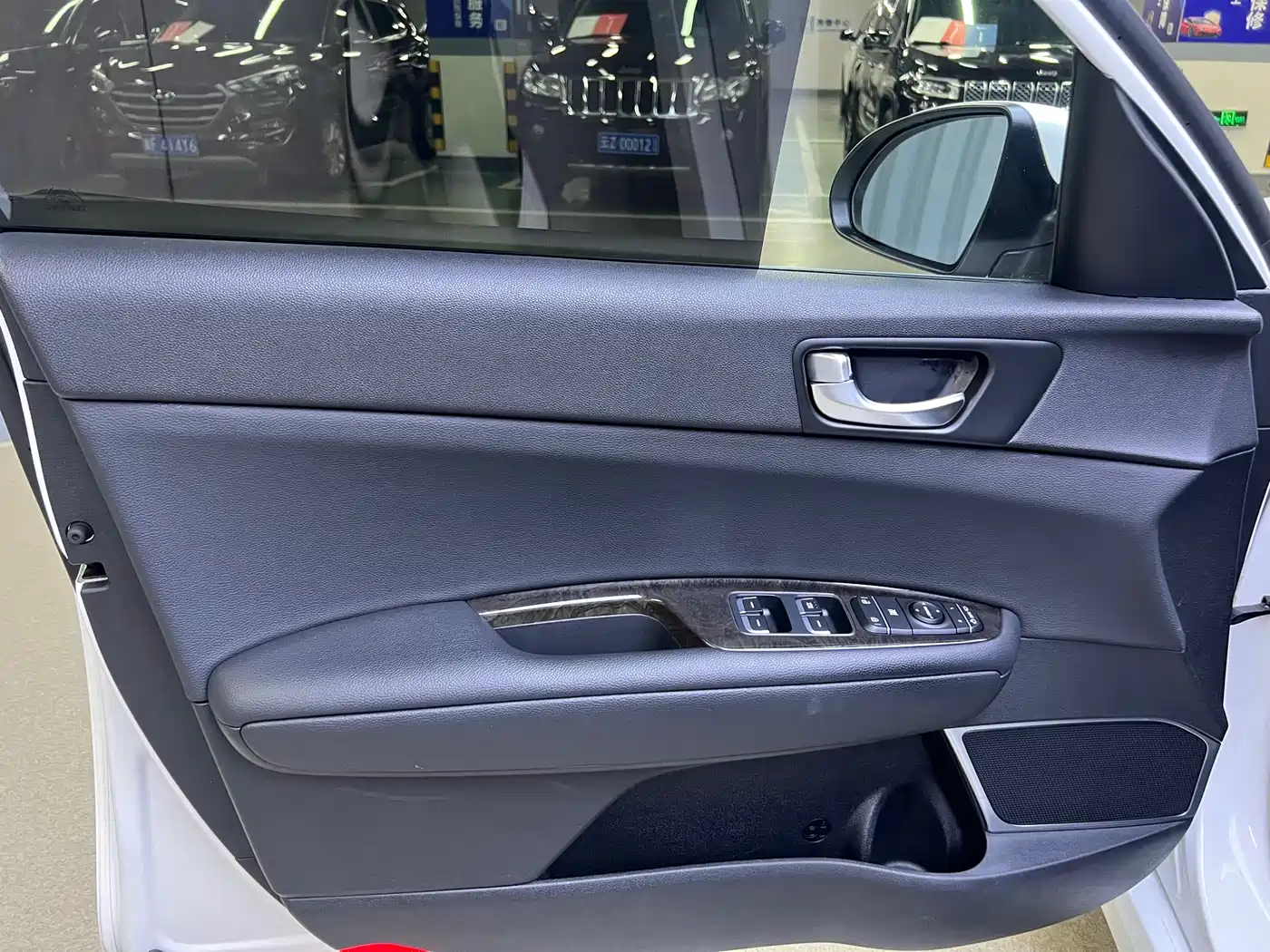 Kia K5 2016 2.0L Automatic GLS фото 8