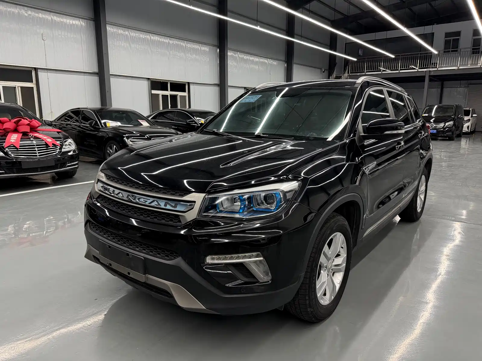 Фото 1 - Changan CS75