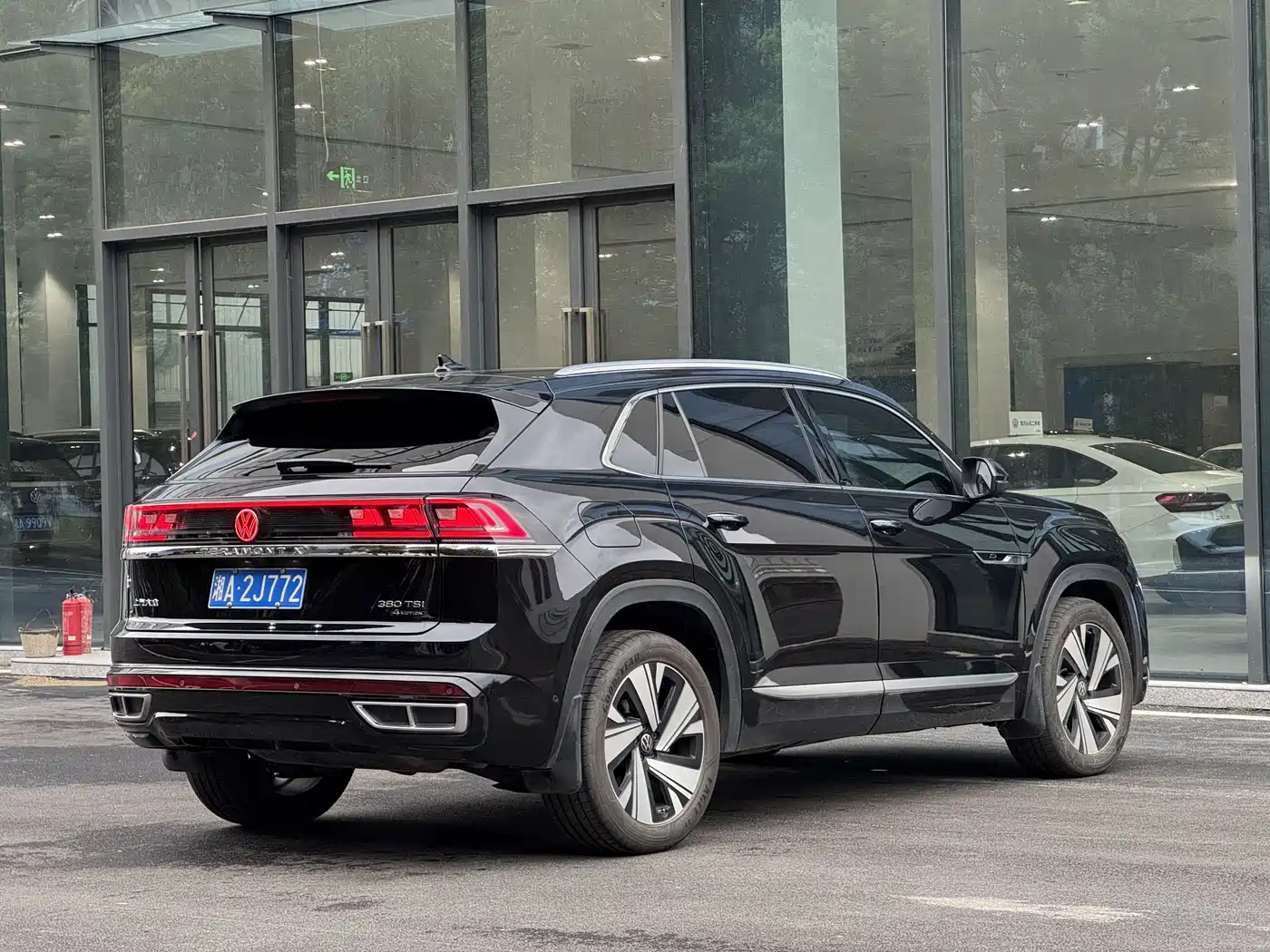 Volkswagen Teramont 2025 Teramont X 380TSI 4WD Outstanding Edition фото 5