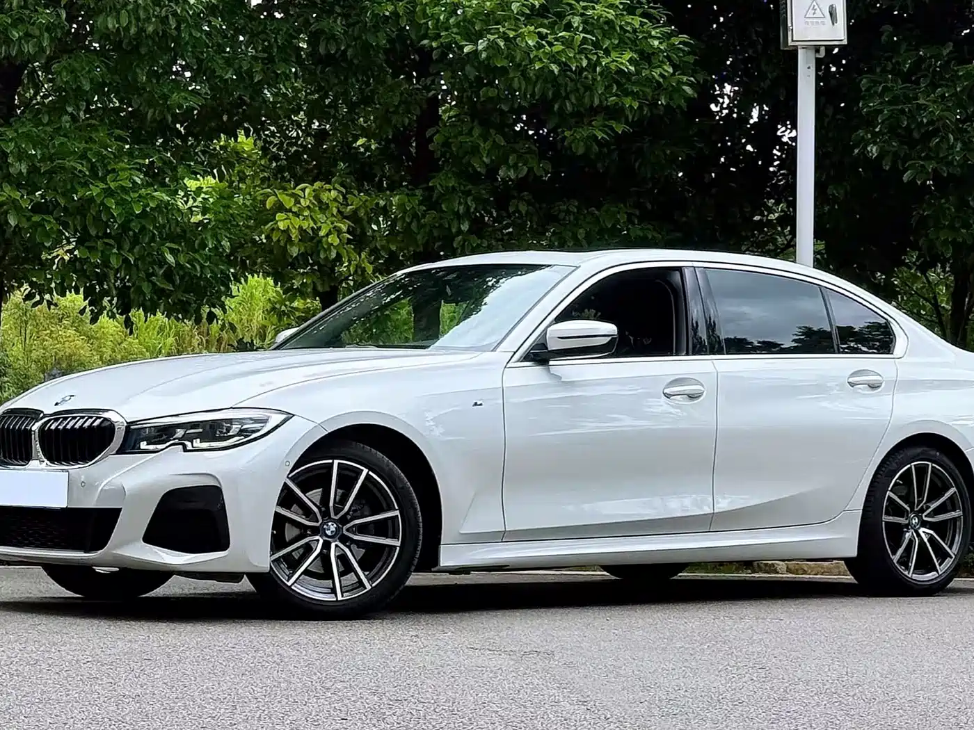 BMW 3 Series 2022 325Li M Sport Package