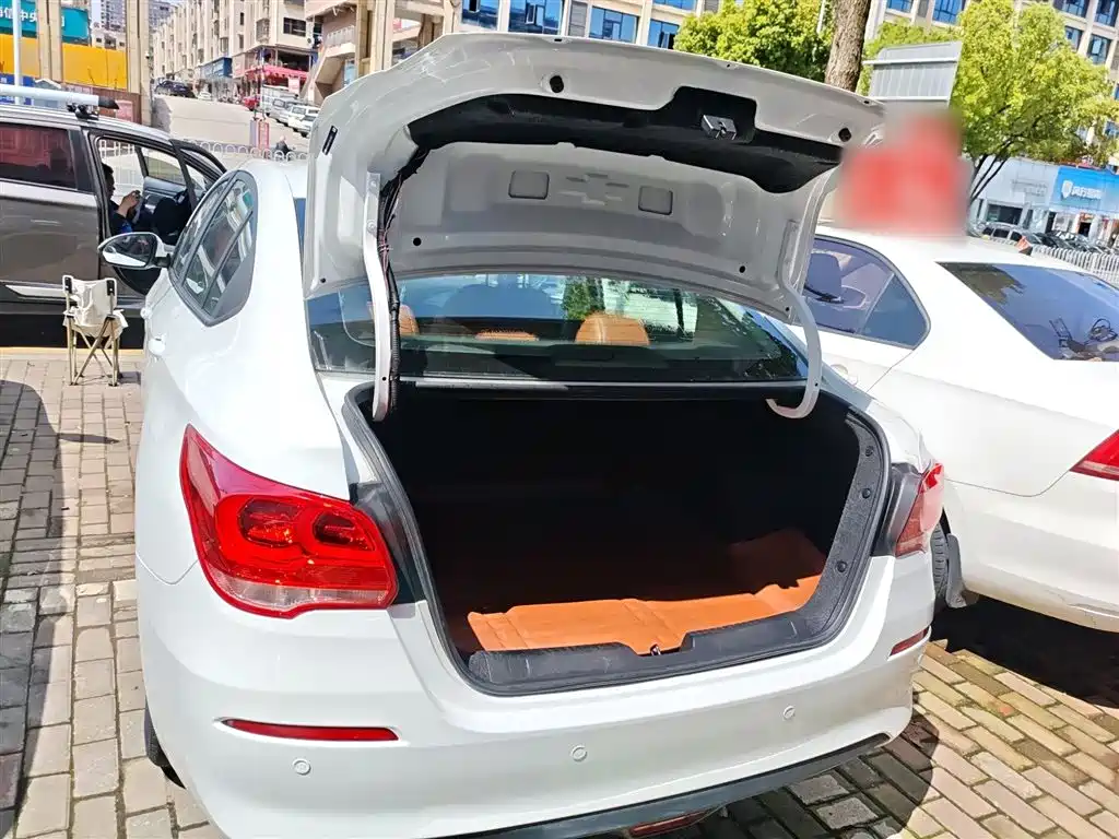 Chevrolet Cavalier 2019 320 Auto Sunroof Enjoyment Edition фото 19