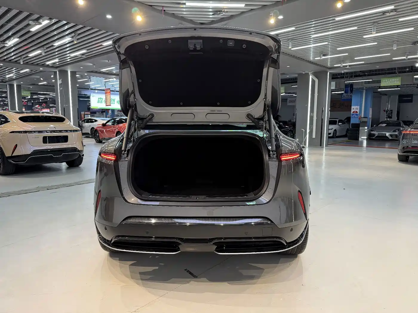Avatr 11 2025 2025 Ultra Pure Electric AWD