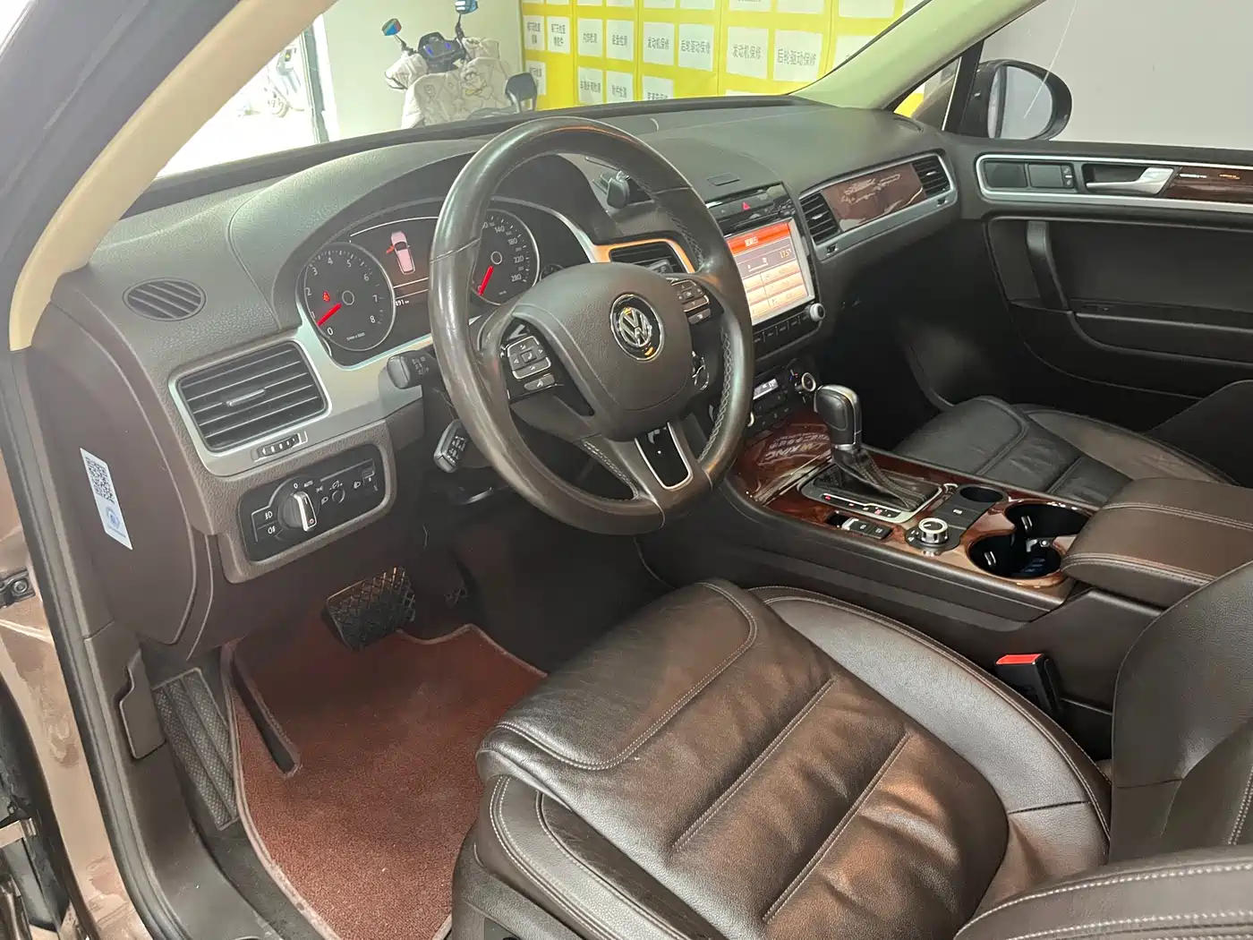 Volkswagen Touareg 2014 3.0TSI New Edge Edition фото 11