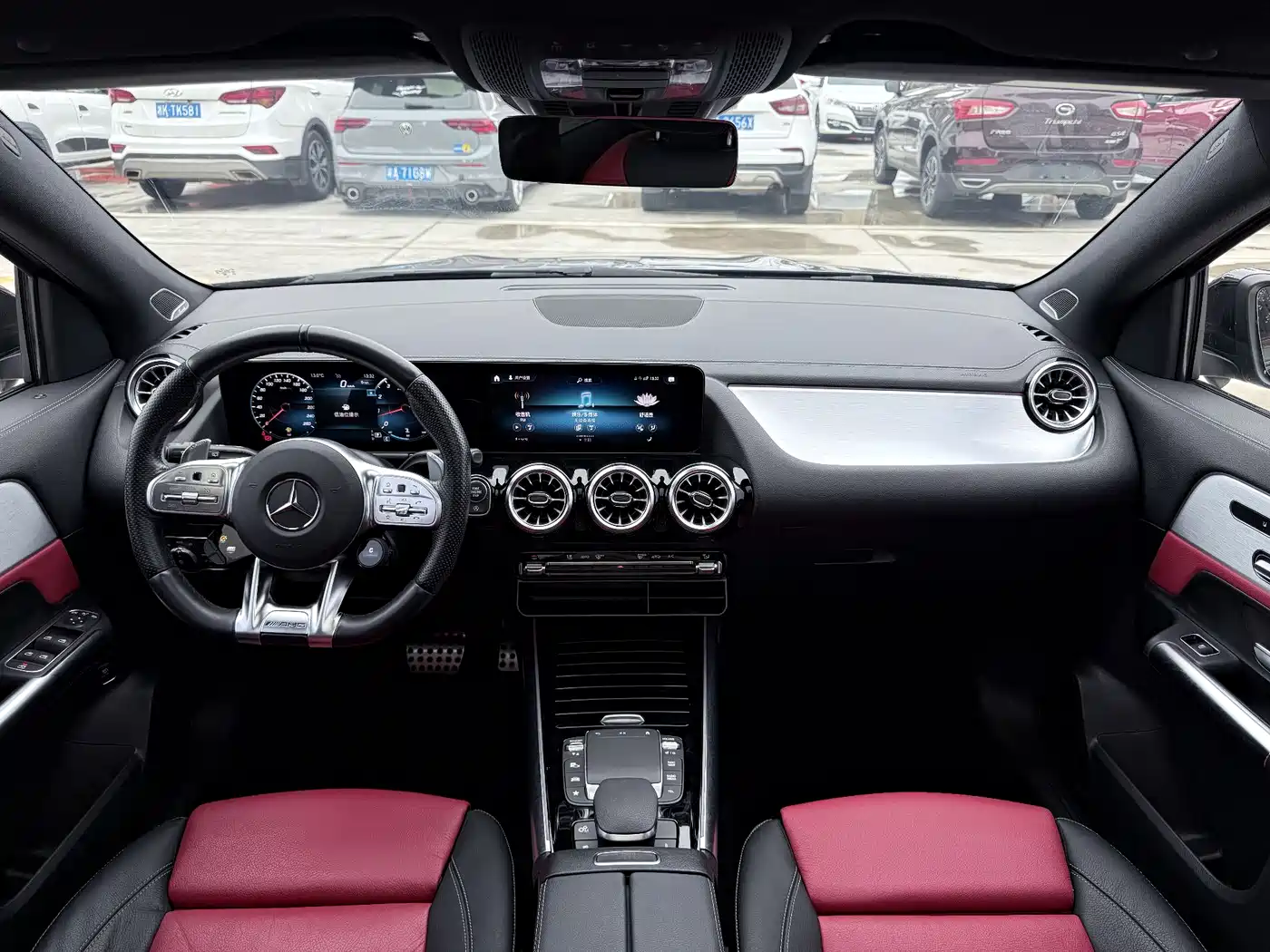 MERCEDES-BENZ GLA AMG