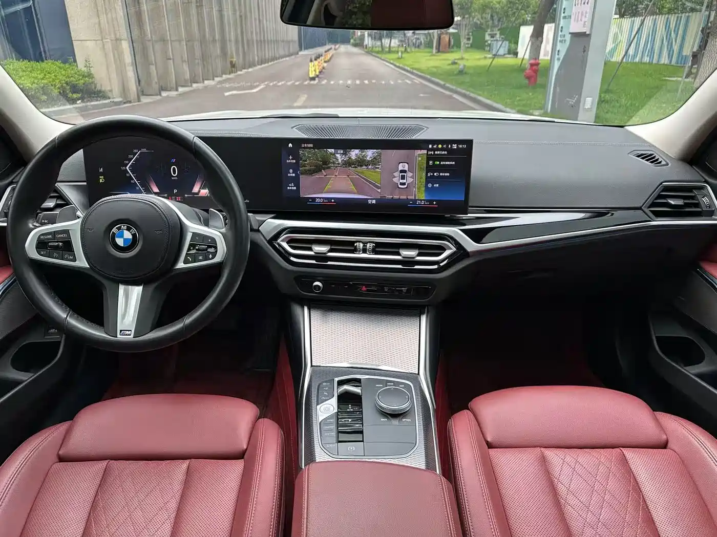 BMW 3 Series 2023 325Li M Sport Black Night Package фото 4