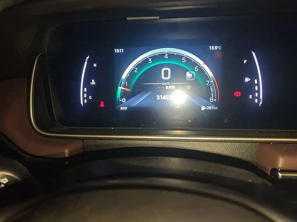 GAC Trumpchi Trumpchi M6 2023 PRO 270T DCT Luxury Edition фото 4