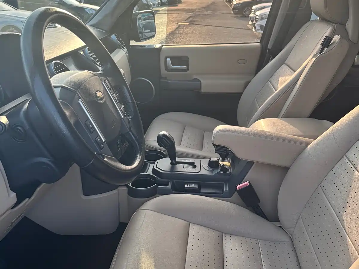 Land Rover Discovery 2005 Model 4.0 SC V6 HSE фото 18