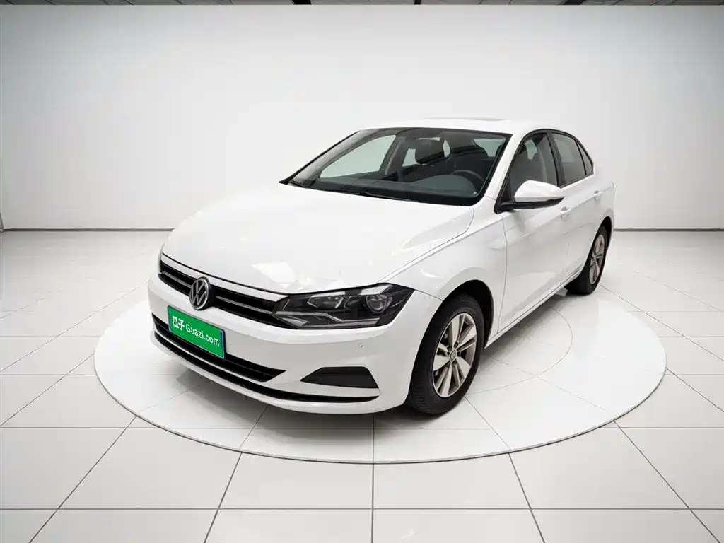 Volkswagen Polo 2023 Facelift Plus 1.5L Auto Joyful Living Edition фото 2