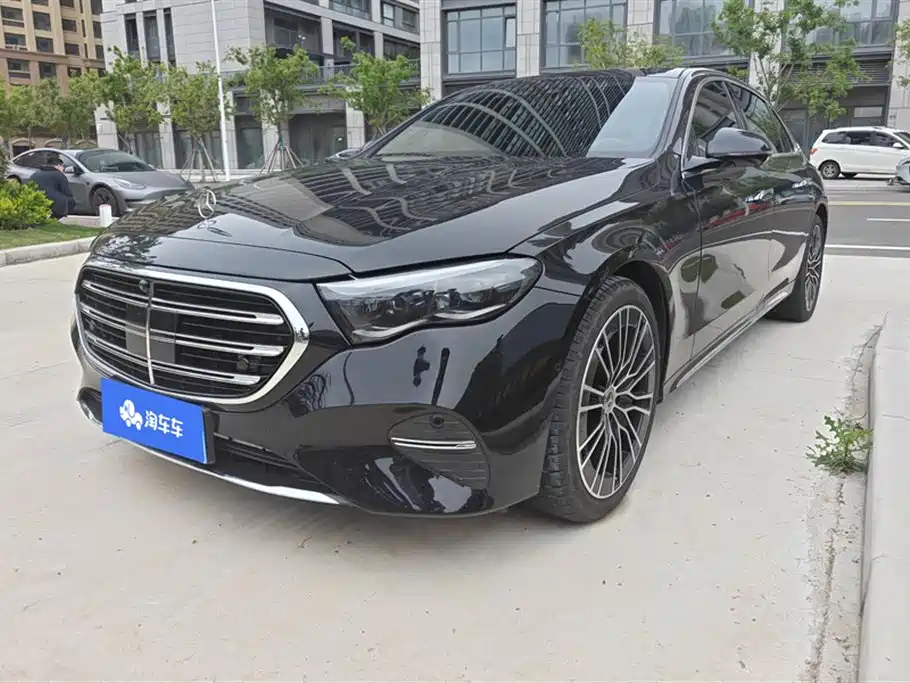 Mercedes-Benz E-Class 2025 E 300 L Premium