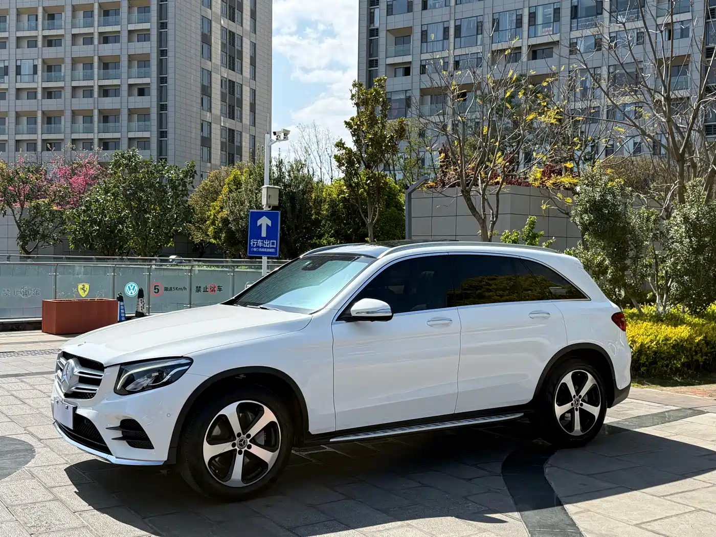Mercedes-Benz GLC 2019 GLC 260 L 4MATIC Luxury