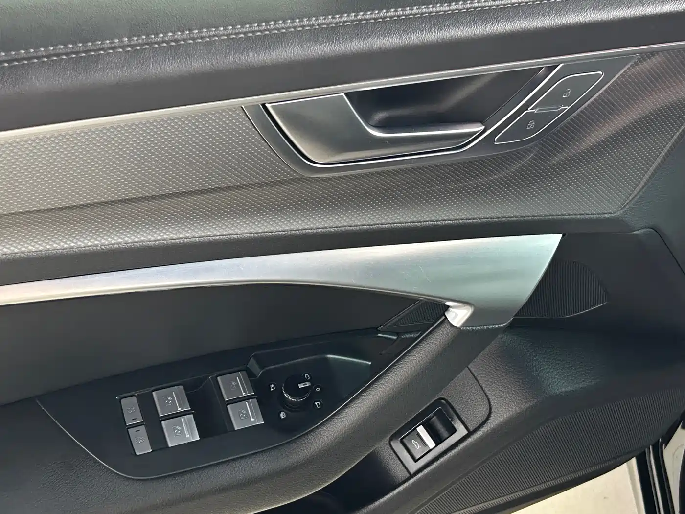 Audi A6L 2024 45 TFSI Premium Dynamic фото 13