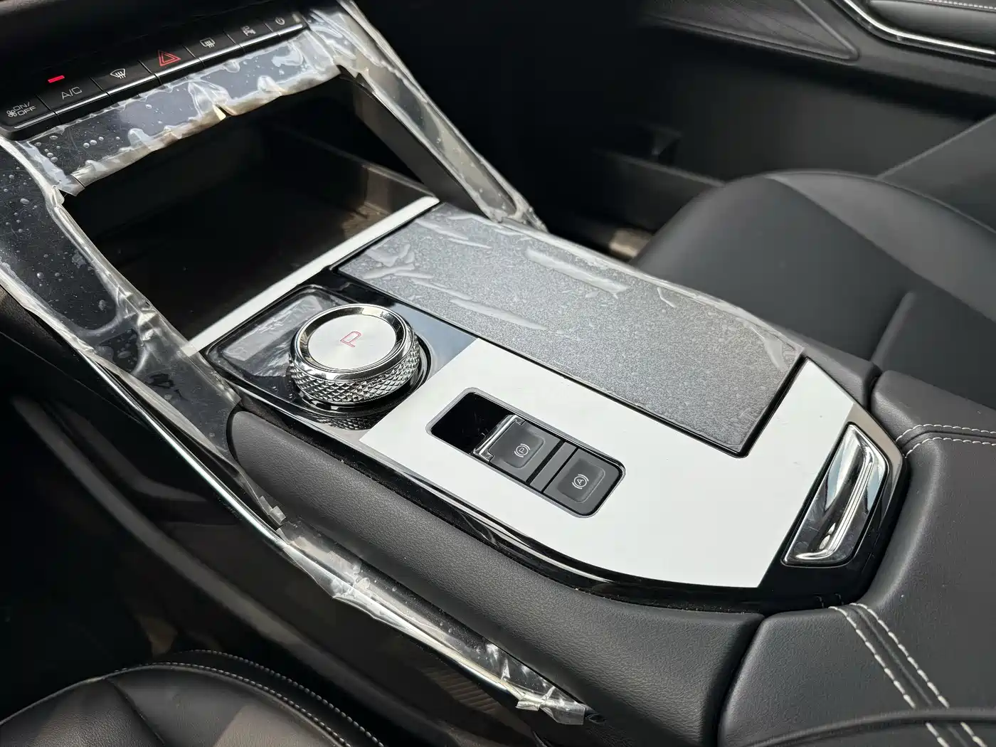 Haval H6 2024 Model 1.5T 2WD Classic Edition фото 11