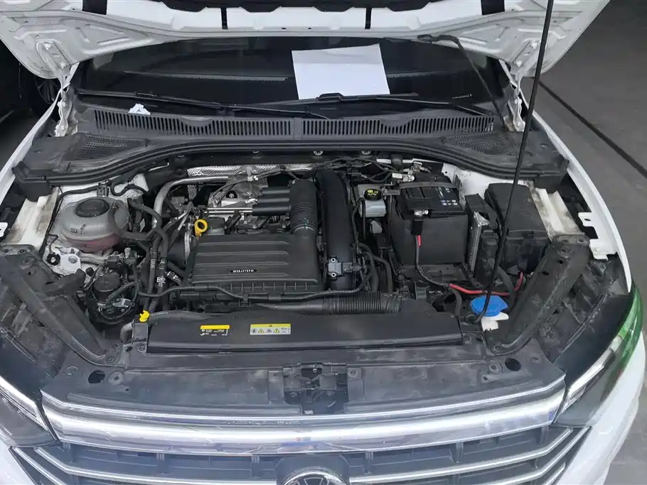 Volkswagen Sagitar 2021 280TSI DSG Surpassing Edition фото 10