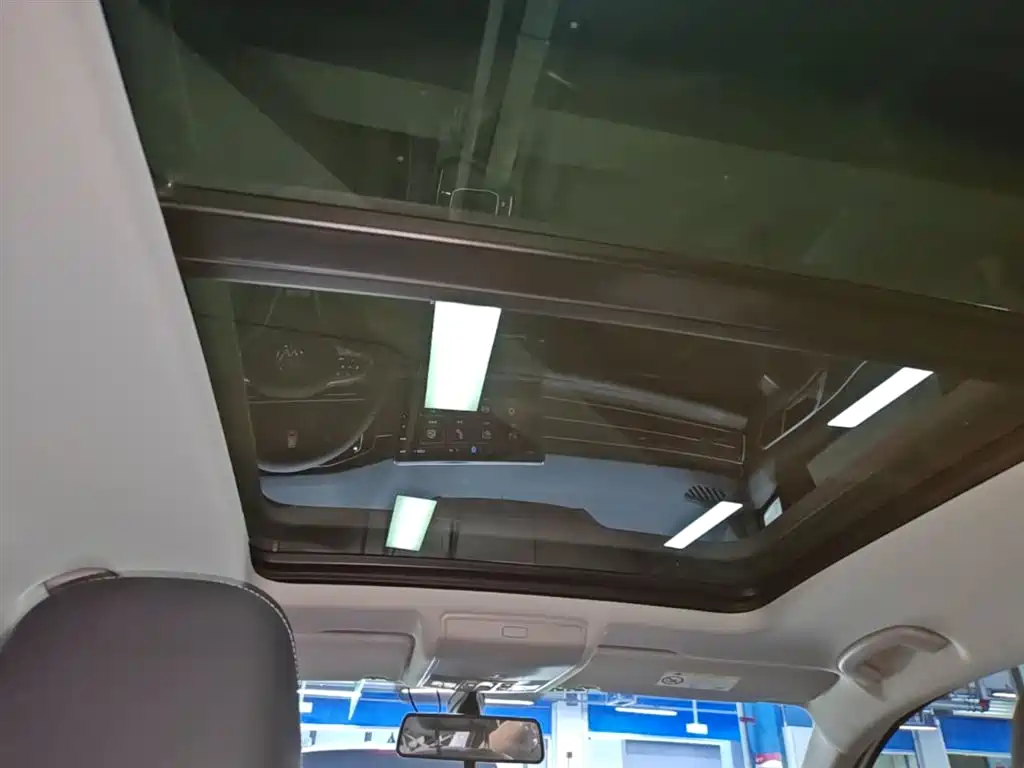 Volkswagen Tiguan L 2024 300TSI Auto 2WD Smart Edition фото 18