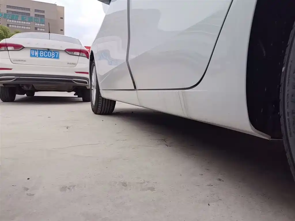 Roewe i5 2026 2026 1.5L CVT Luxury