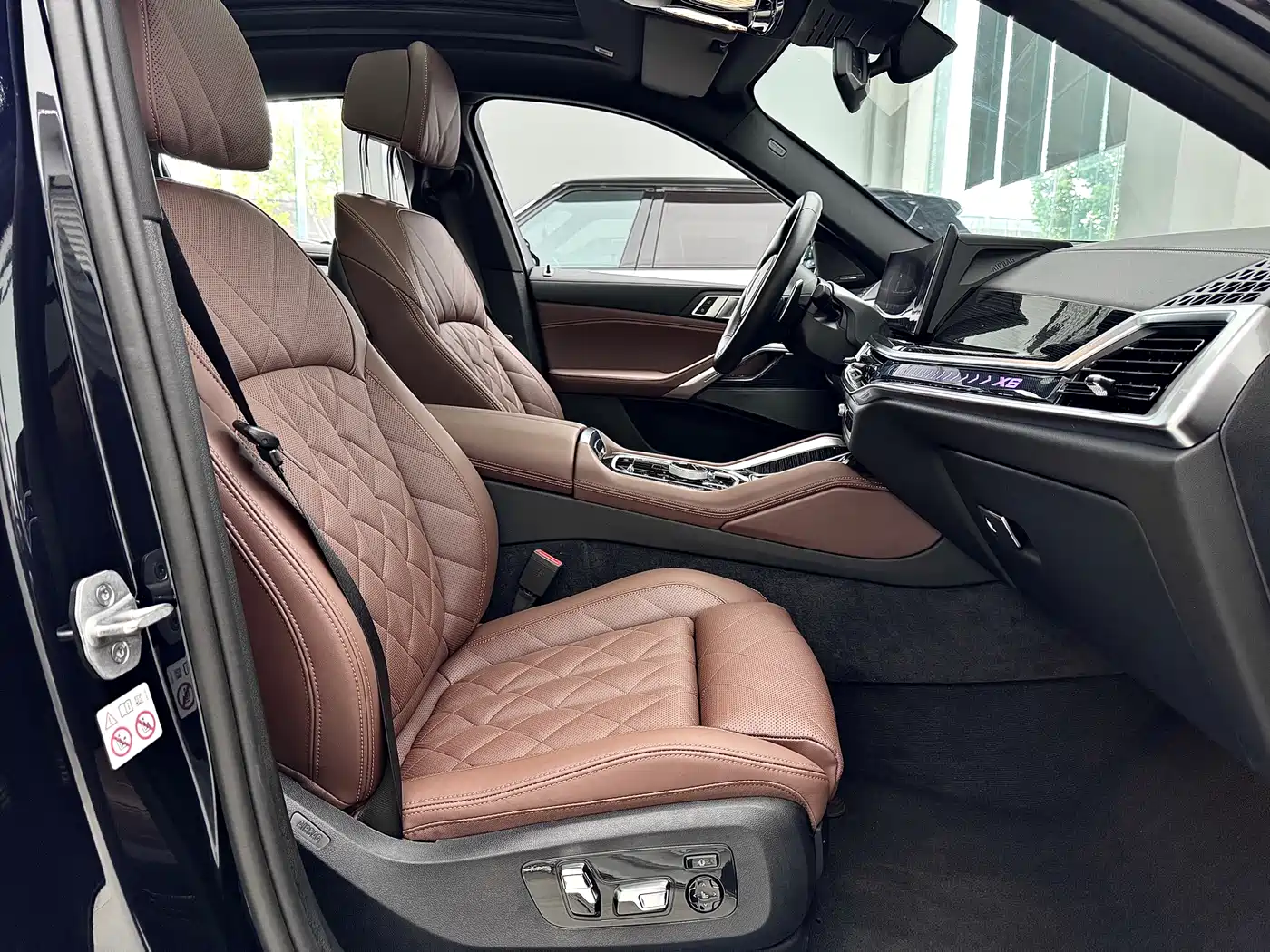 BMW X6 2023 xDrive40i Premium M Sport Package фото 14