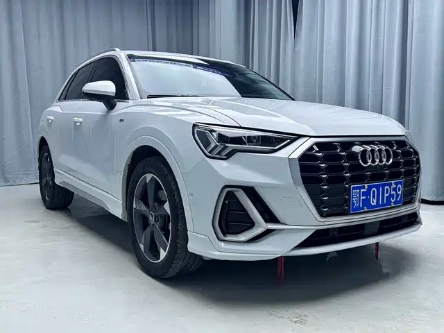 Audi Q3 2022 35 TFSI Fashion Dynamic — фото 3