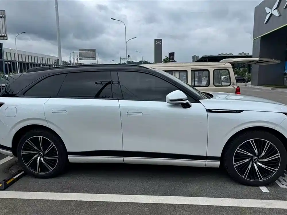 XPeng G9 2025 680 Ultra Long Range AWD Max фото 2
