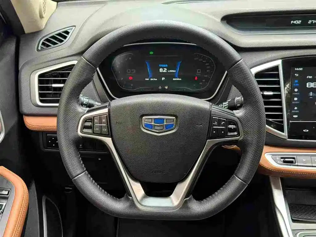 Geely Emgrand X6 2018 1.4T CVT 4G Connected Luxury 6