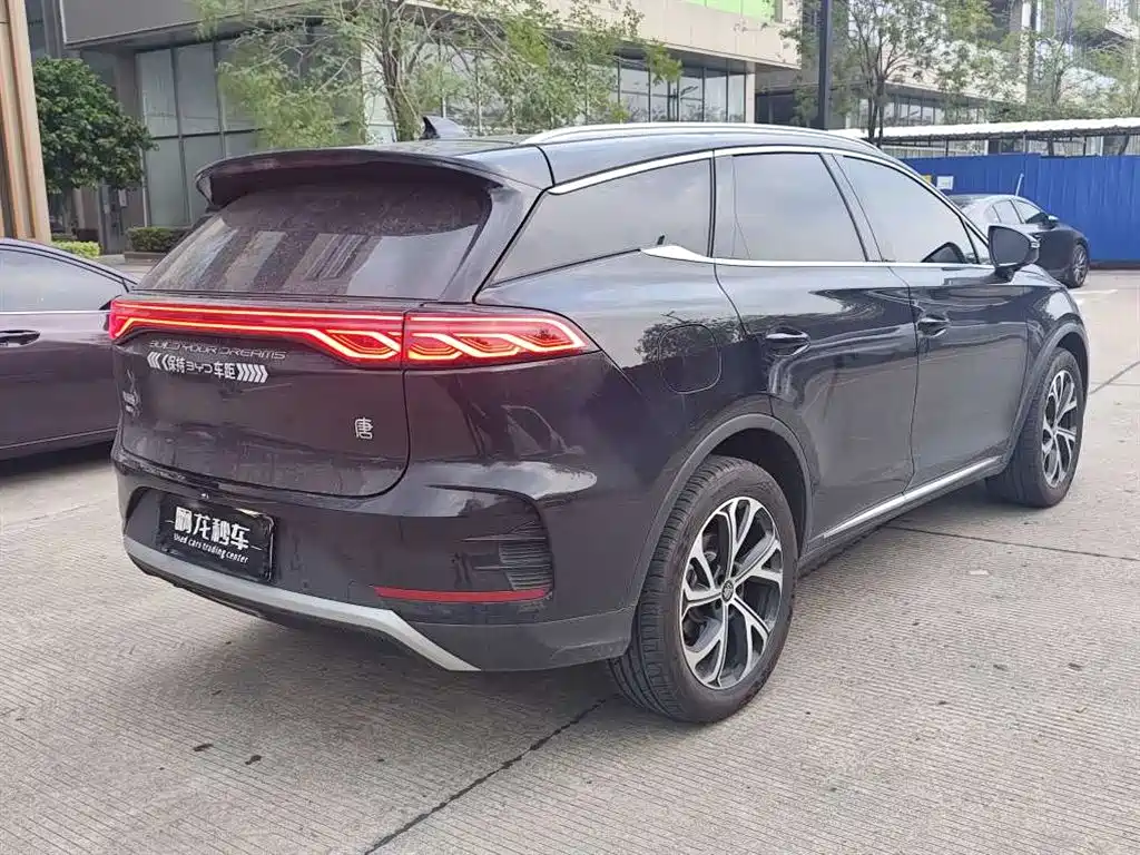 Photo 9 - BYD Tang New Energy