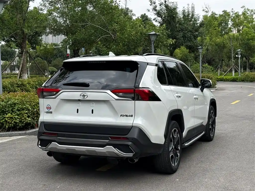 Toyota RAV4 Rongfang 2021 2.0L CVT 2WD Premium фото 6