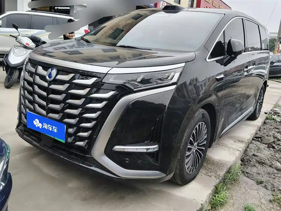 Denza D9 2025 DM-i Smart Drive Edition 1020 AWD Premium