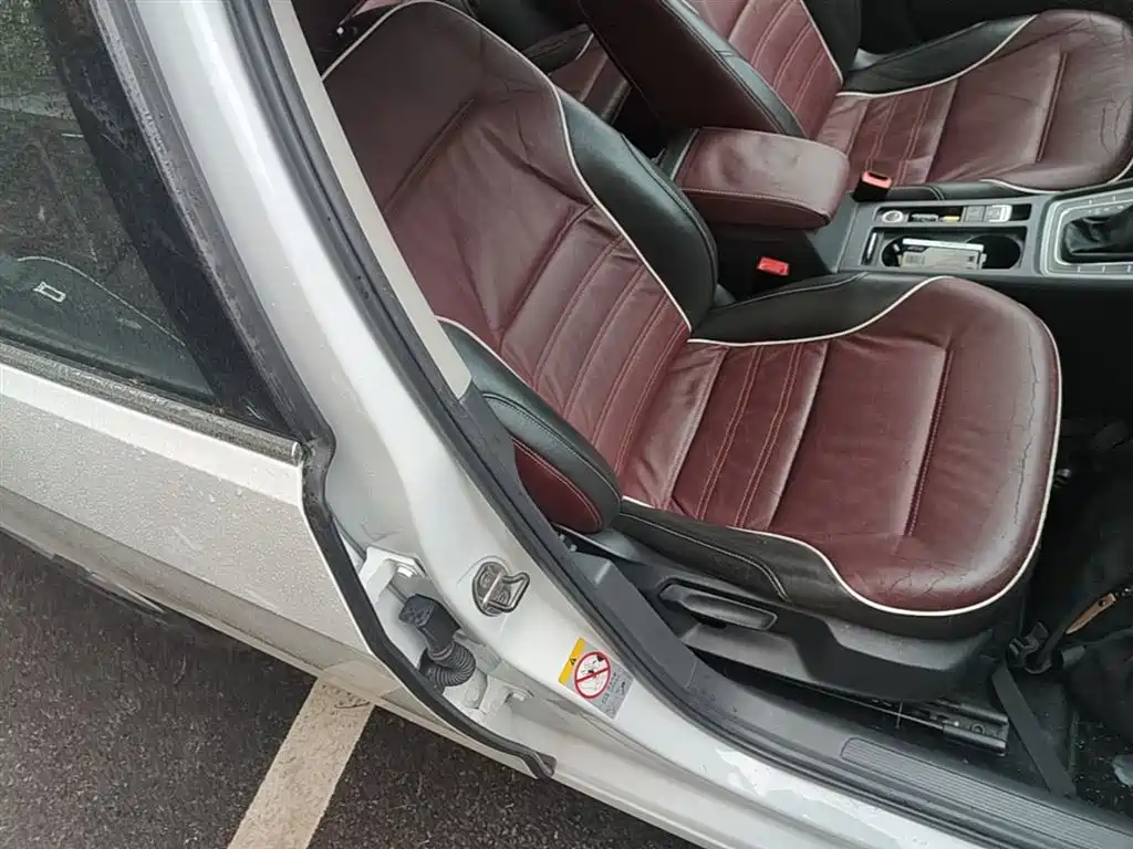 Volkswagen Golf 2014 1.4TSI Automatic Comfort фото 25