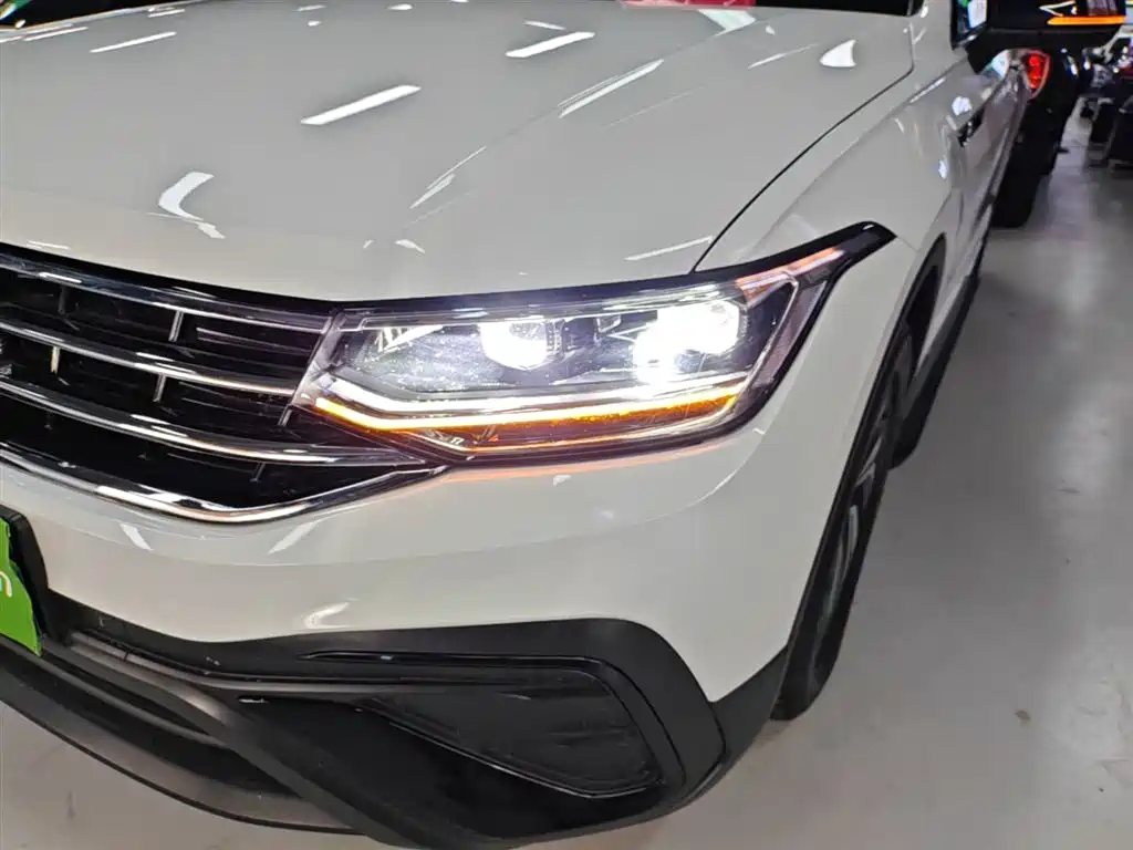 Volkswagen Tiguan L 2024 300TSI Auto 2WD Smart Edition фото 24