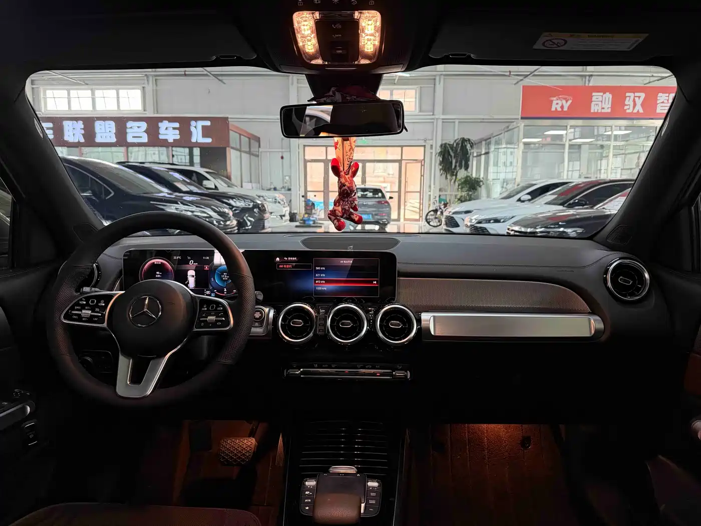 Mercedes-Benz GLB 2021 GLB 180 Style фото 14